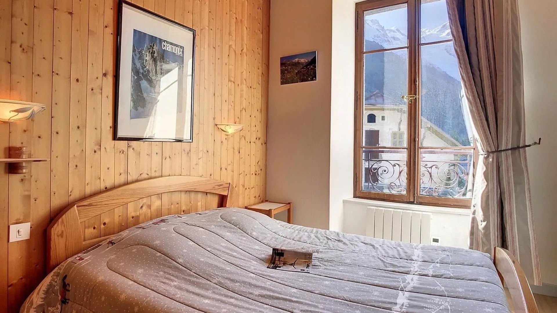 Apartment Chamonix : Bel Appart 8 Pers, 80M², 3 Ch, Centre, Resid. Securisee, Parking, Wifi - Fr-1-507-25 France